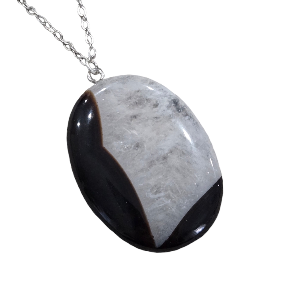 NWOT Natural druzy agate polished stone necklace